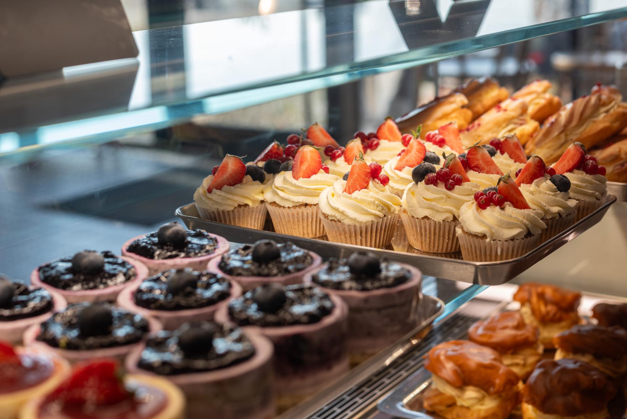 Kaviareň v Slnečnicach Sion Familia